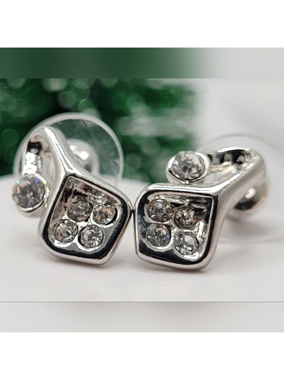 ✨2/$10✨ Stainless Steel Curved Asymmetrical Stud Earrings